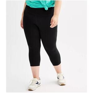 NWT Dry Tek mid rise exercise Capris